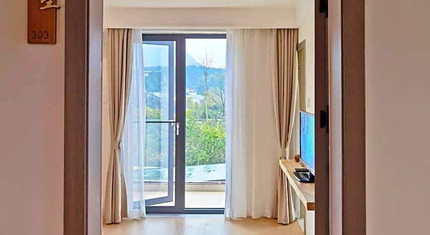 Yangshuo Riverside Retreat Hotel