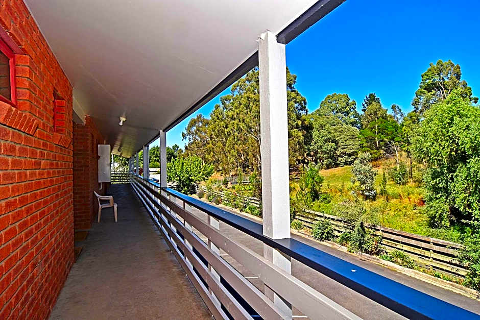 Main Lead Ballarat Motel