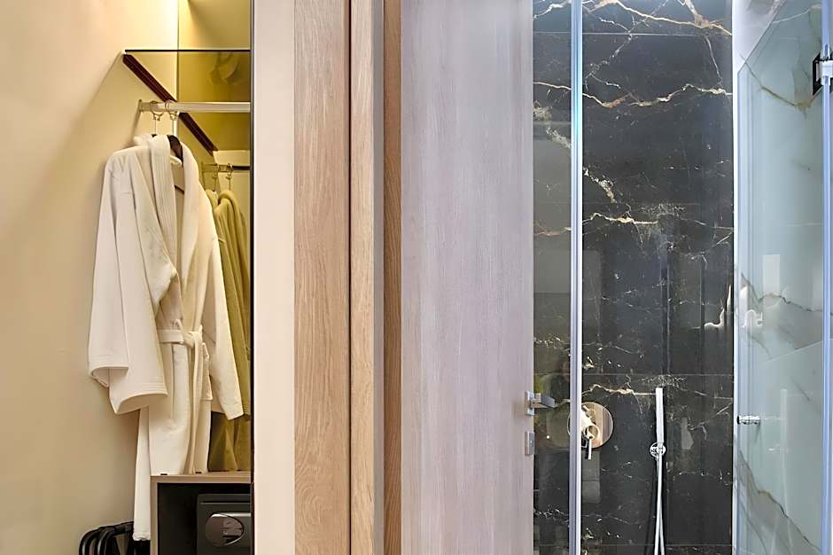 Athens The L7 Str-Luxury Boutique Collection Hotel