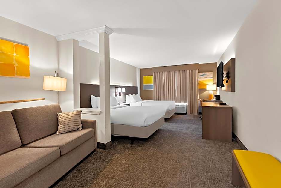 Comfort Inn & Suites