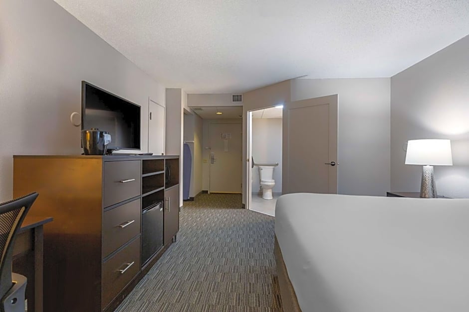 Best Western Plus Como Park – St. Paul, MN