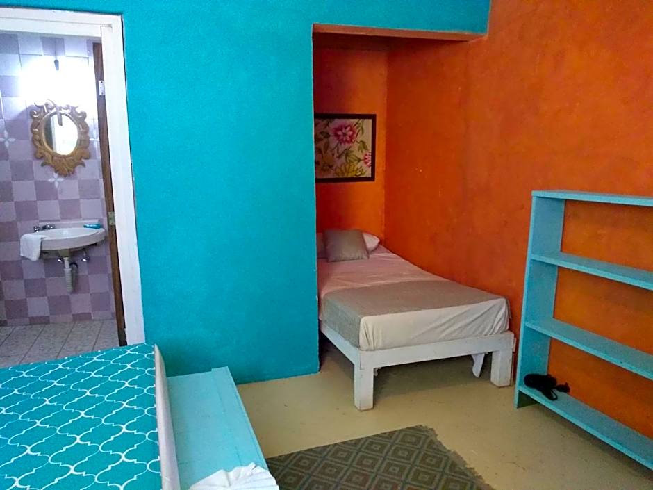 Riad Lola