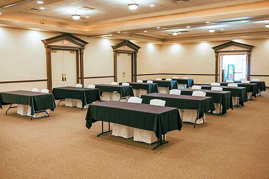 Carson City Plaza Hotel