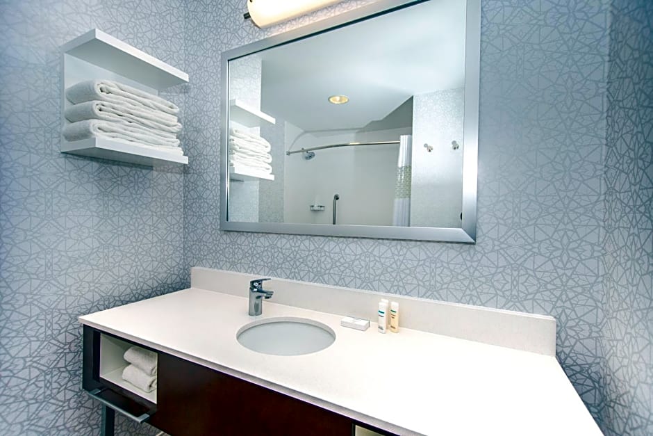 Hampton Inn at Tin Lizzie Gaming Resort