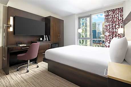King Room with City View - Disability Access