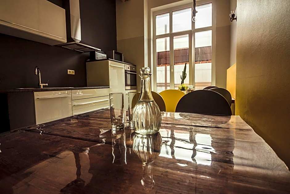 OLD PRINTING HOUSE - Modern I City I 2 Min HBF I E-Ladesäule