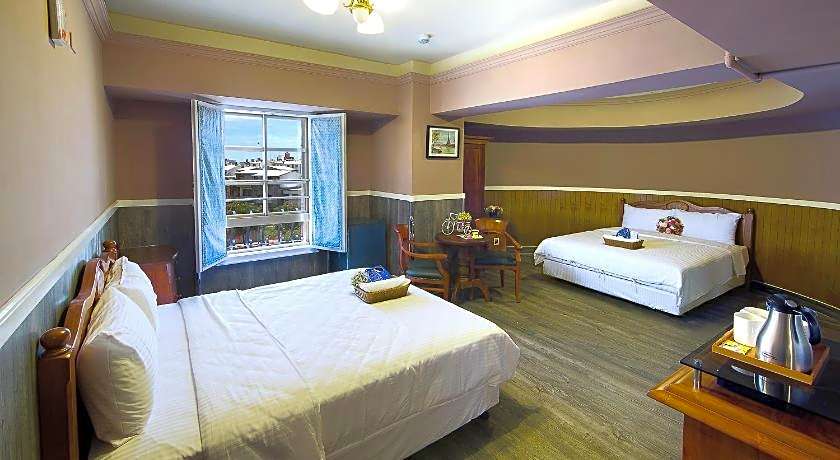 Trianon Country Hotel