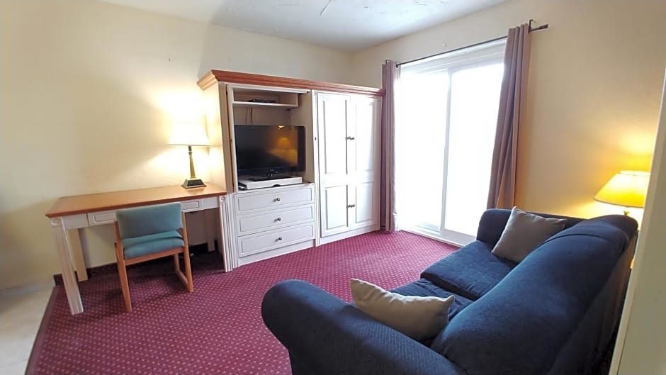 Sand Castle Suites Motel