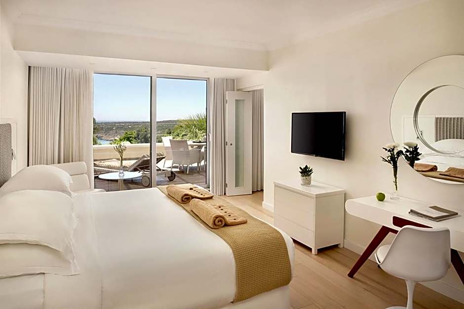 Photo 1 of 5 of Suite, Sea View, Terrace