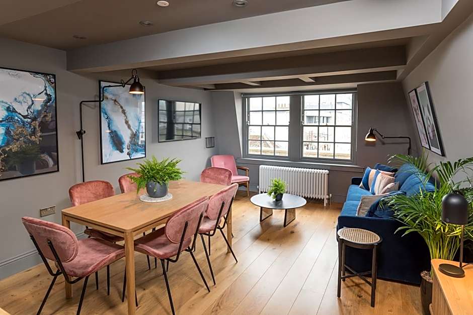 Hiding Space - Trim Street Apartments