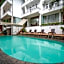 Oak Ray Serene Garden Hotel
