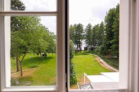 Comfort Double Room with Lake View