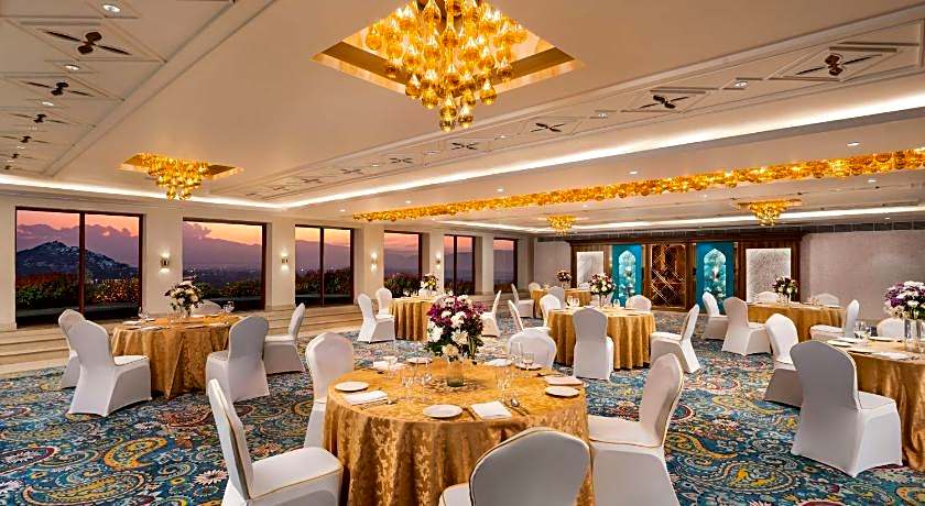 Taj Dal View, Srinagar