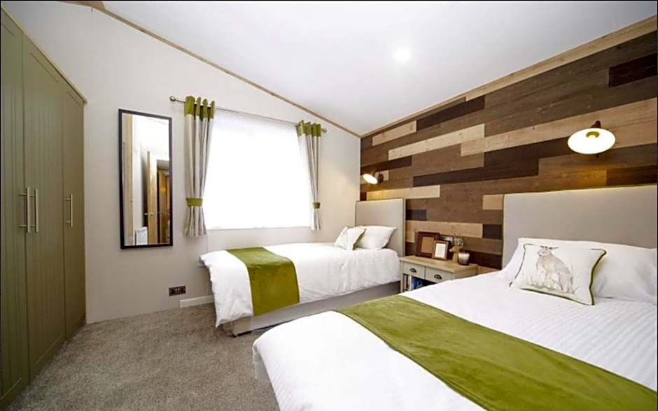 Luxury Lodge - Hoburne Devon Bay