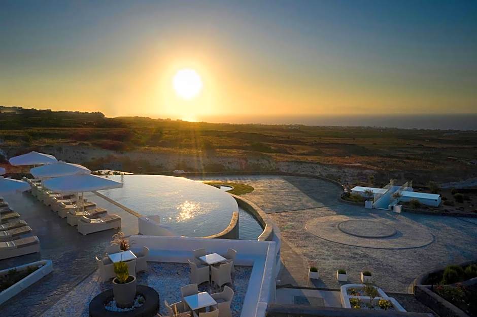 Danae Suites Santorini