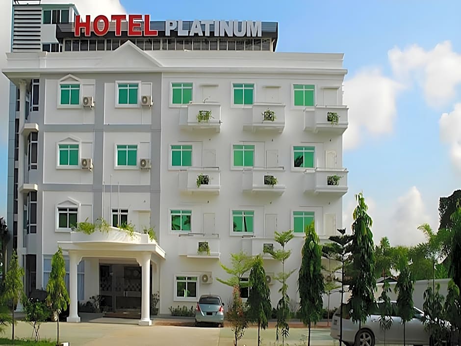 Photo 1 of 28 of Hotel 72