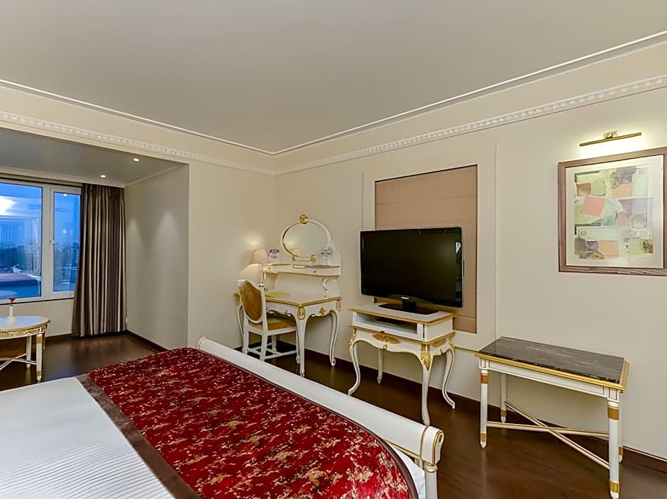 Lemon Tree Premier, The Atrium, Ahmedabad