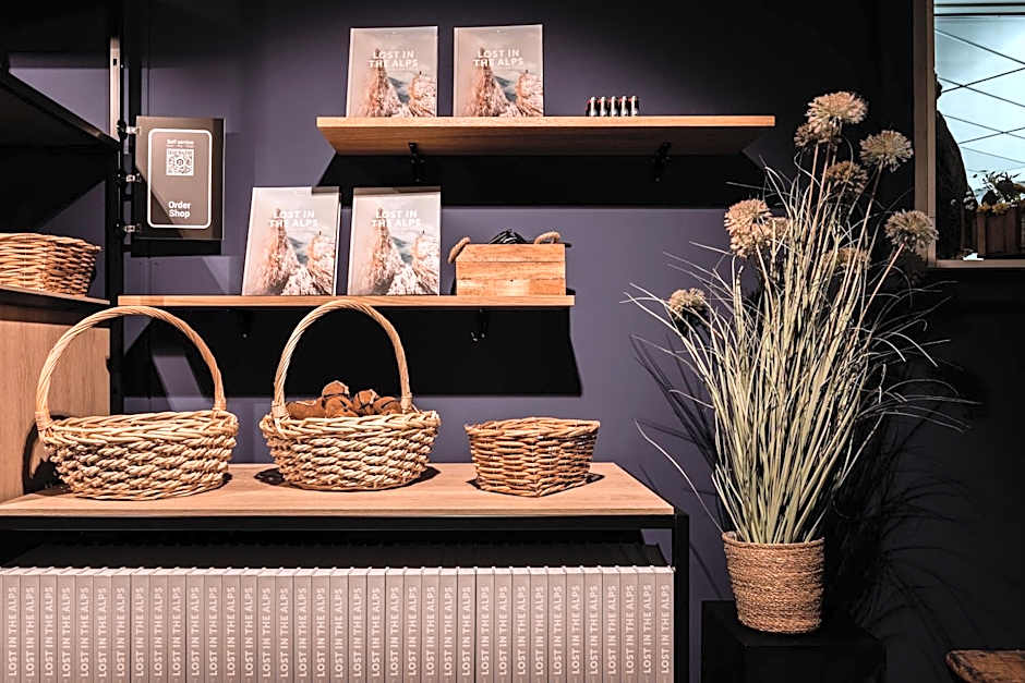 Capsule Hotel - Alpine Garden Zurich Airport