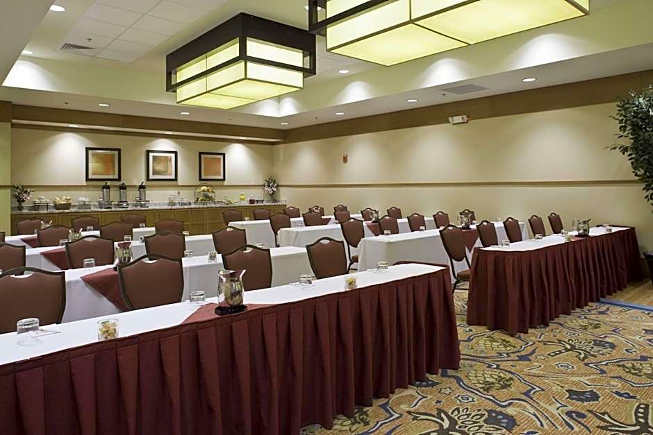 DoubleTree By Hilton Phoenix- Tempe