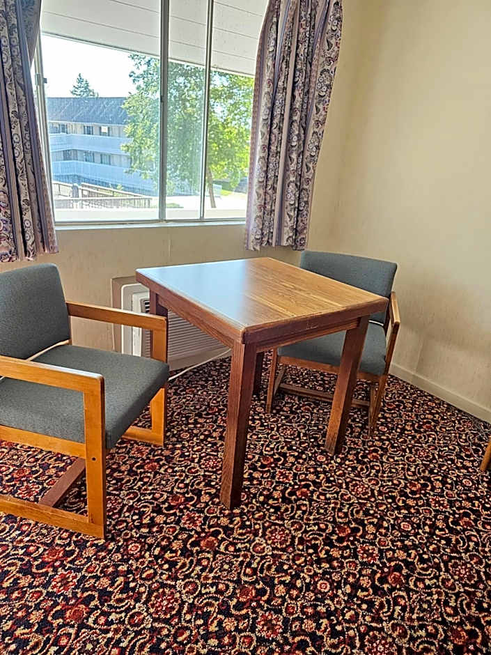 Travelodge by Wyndham Mackinaw City
