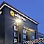 La Quinta Inn & Suites by Wyndham College Station South