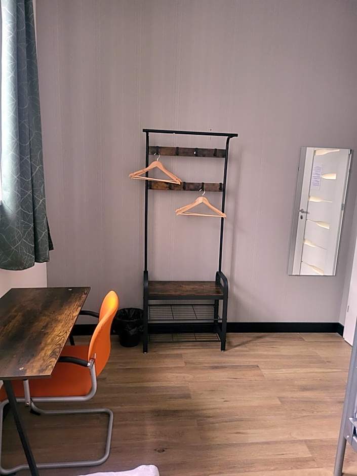 Rooms4Rest Bokserska - Private rooms for tourists