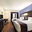 Days Inn & Suites by Wyndham Galveston West/Seawall