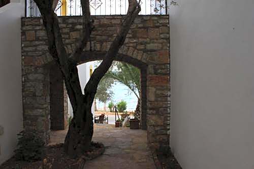 Omar Hotel & Suites