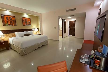 Deluxe King Room - Mobility Access