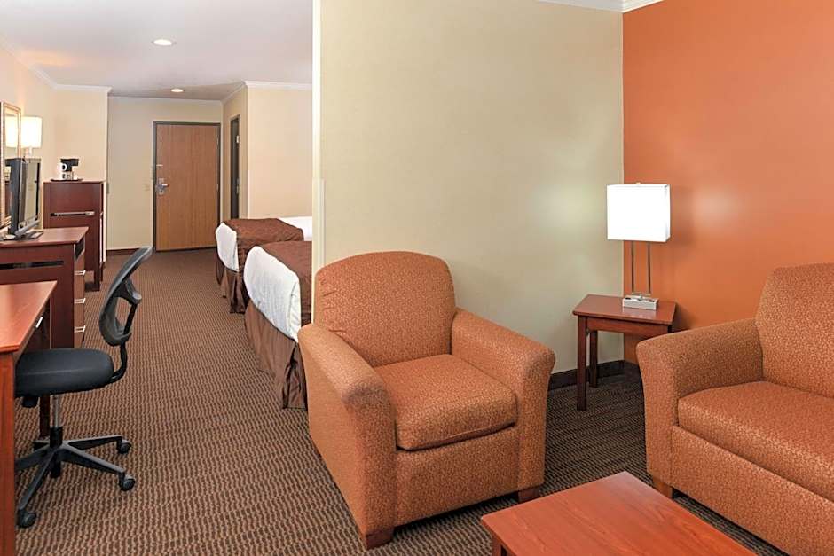 Best Western Plus Landmark Inn