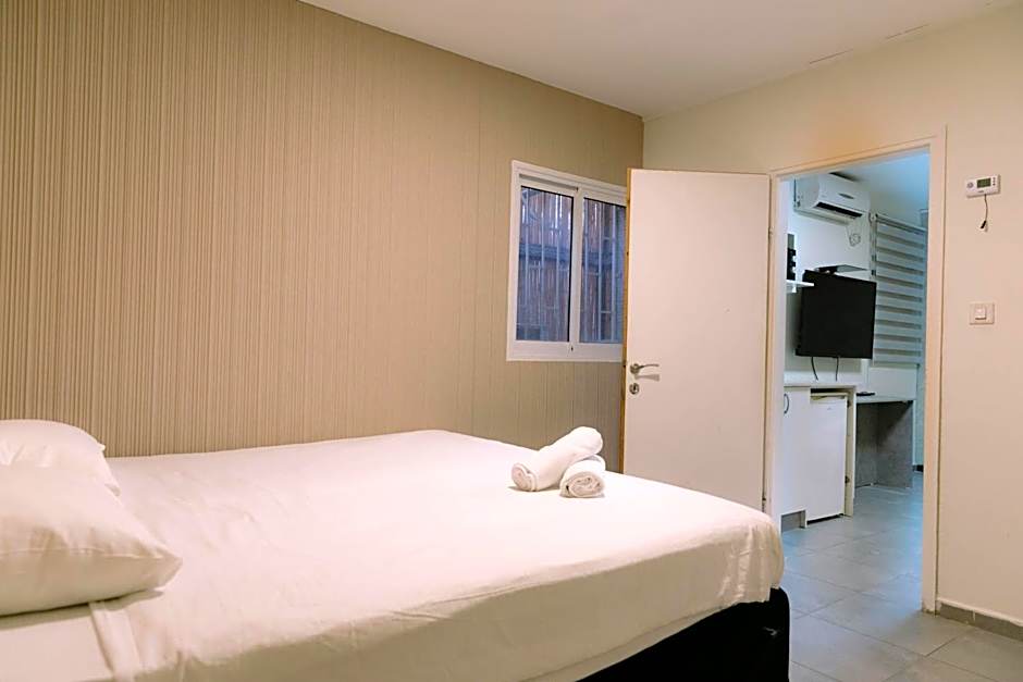 Rich Luxury Suites - Renovated