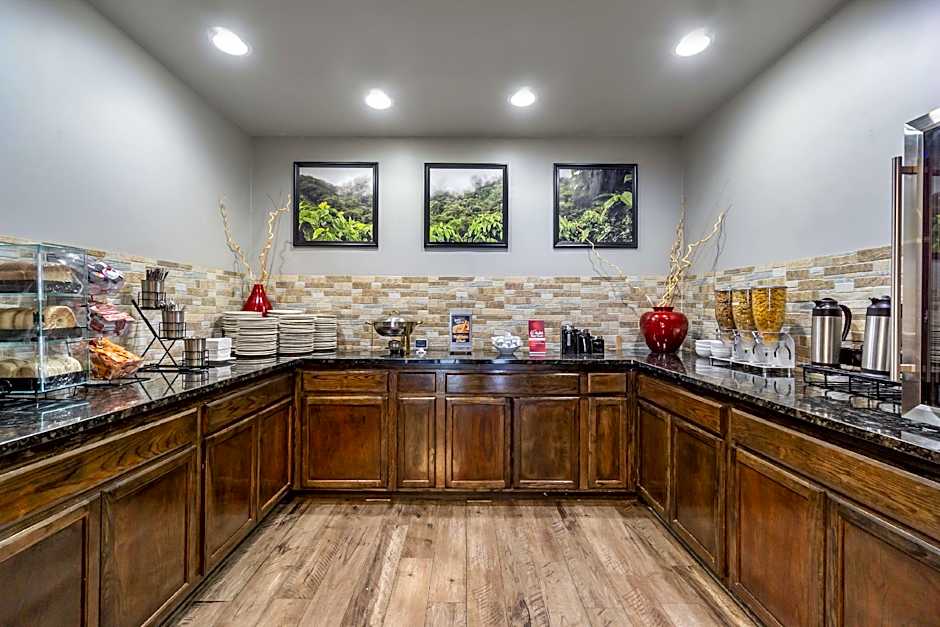 Best Western Plus Lake Front Hotel