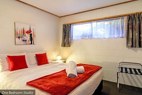 Budget One Bedroom Unit Garden View