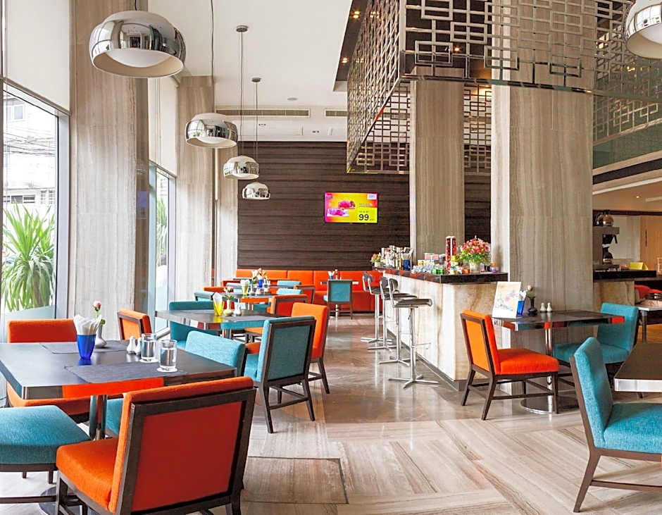 FX Hotel Metrolink Makkasan