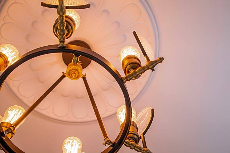 Show Year Reminiscence Hotel