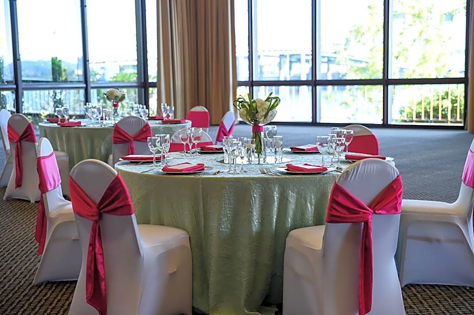 Holiday Inn - Portland - Columbia Riverfront By IHG