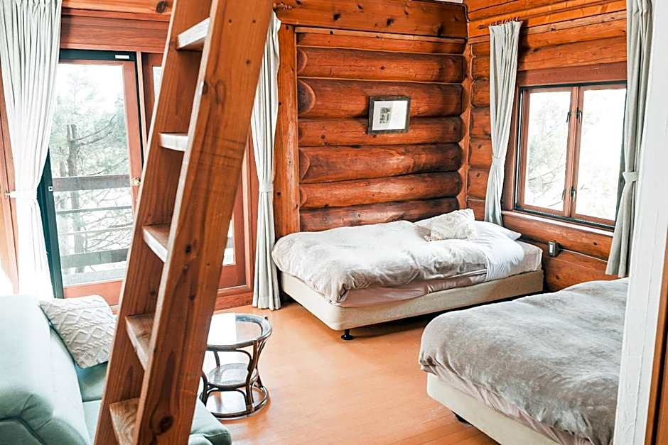 Hakuba Pension & Log Hotel Meteor