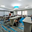 La Quinta Inn & Suites by Wyndham Orange