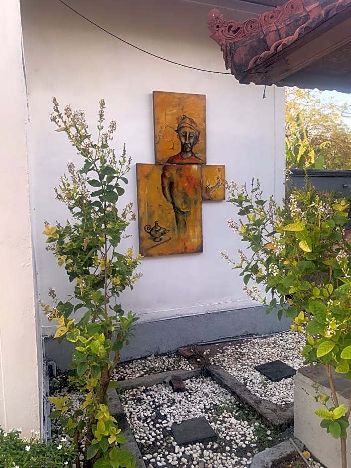 Lovina Vibes Hotel