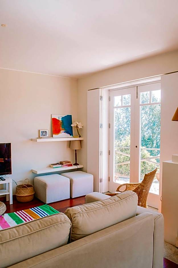 Just like Home - Number 8 em Quinta das Mineirinhas