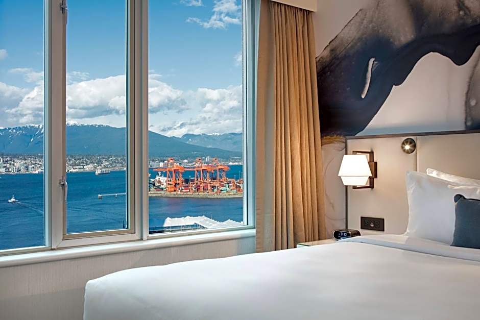 Delta Hotels by Marriott Vancouver Downtown Suites