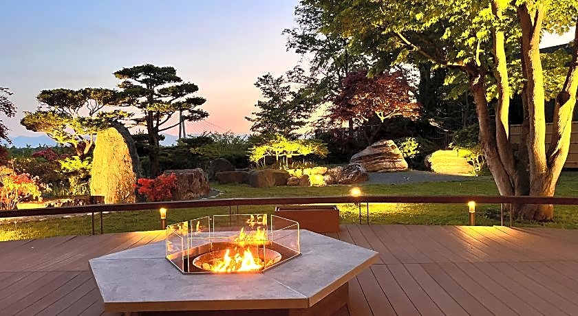 Tokachigawa Onsen Kangetsuen Hotel