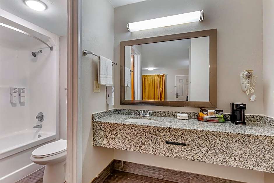 Red Roof Inn Atlanta - Kennesaw State University