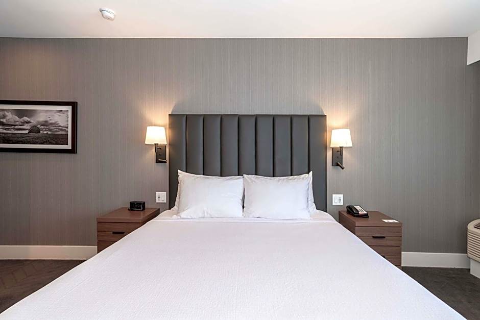 Sandman Signature Saskatoon South Hotel