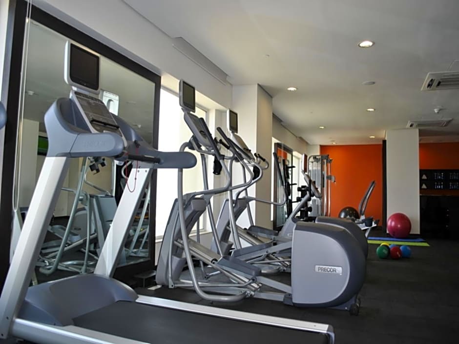 DoubleTree by Hilton Gurugram Baani Square