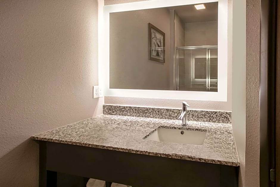 La Quinta Inn & Suites by Wyndham Amarillo Airport