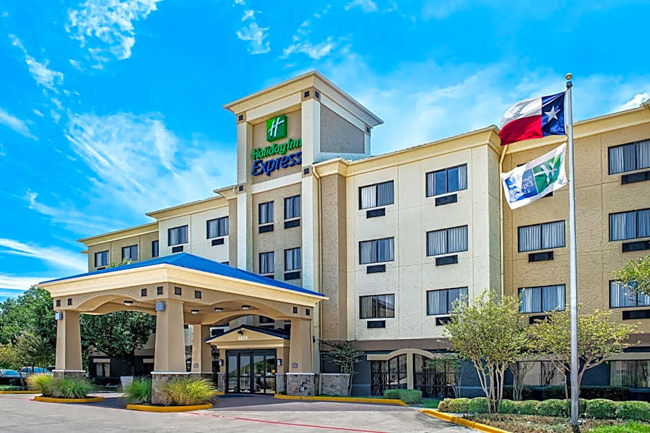Photo 1 of 43 of Holiday Inn Express Hotel and Suites Fort Worth/I-20 By IHG
