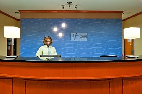 Holiday Inn Express Hotel and Suites Fairfield-North by IHG