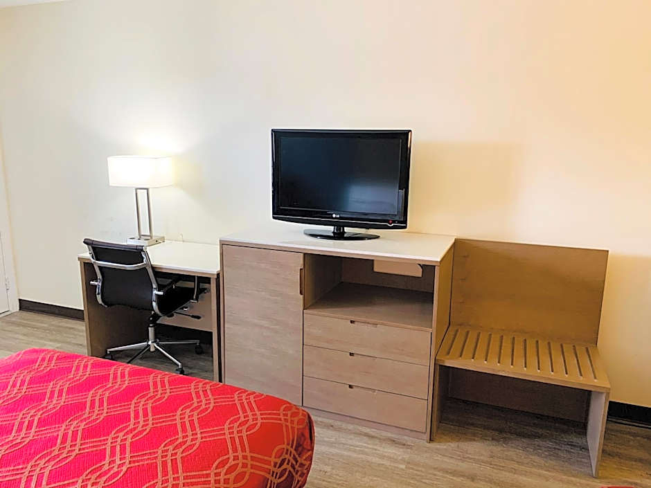 Econo Lodge Crystal Coast