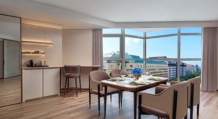 Sunworld Dynasty Hotel